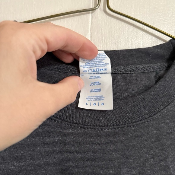 Gildan AUTISM Sweatshirt Mens Unisex Large Dark Grey Charcoal Crewneck Soft - Picture 5 of 5